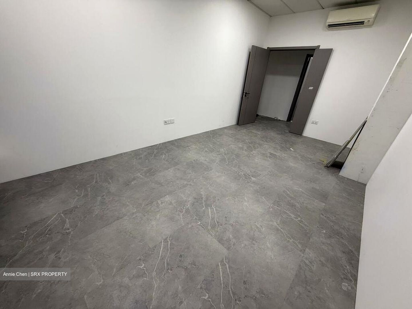 Sindo Industrial Building (D13), Factory #498679451